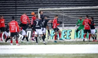 Славия и ЦСКА 1948 с реми след 2 автогола на снега в София