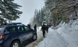 Румъния в снежен капан: Затворени пътища, липса на ток и раждане на бебе чрез видео разговор (ВИДЕА)