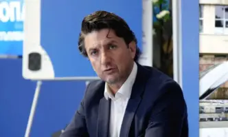 Елементарна манипулация в социалните мрежи е че Календарът на културните