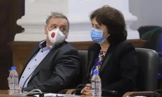 Проф. Кантарджиев: Когато си с маска, караш по-леко и вероятно се имунизираш без клинични прояви на заболяването