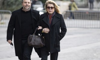 Неоспоримият актьорски талант на Деньов съчетан с нейната изтънчена и