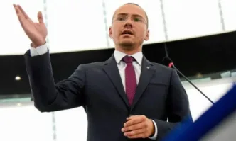 Според съпредседателя на ВМРО остава съмнението за редица нередности свързани