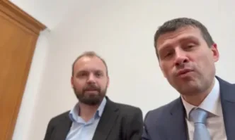 Мустафа Емин доскоро свързван с ръководството на Да България и