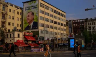 Един от офисите на управляващата в Турция Партия на справедливостта