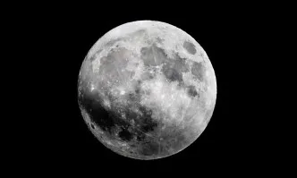 НАСА ще плаща на компании по 1 долар, за да събират камъни от Луната