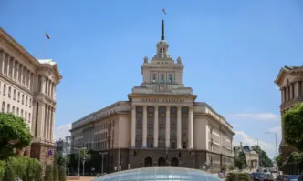 От Фейсбук профила на режисьора Стоян Радев Смешно е че