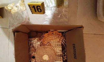 Конфискуваха 9 кг. златни бижута от магазин в Пазарджик