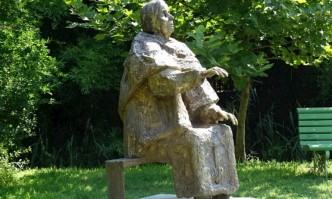 Темата за здравето диагностиката и лечението на различни заболявания заема