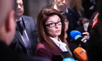 Атанасова: Подкрепихме правителството, на България ѝ трябва стабилно управление
