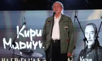 България се сбогува с една от най емблематичните фигури в българската