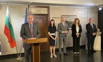 Американският посланик Кенет Мертен присъства на събитието на Министерството на