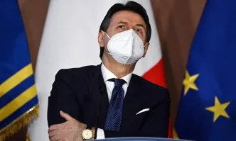 Конте обмисля как да реши полическата криза в Италия