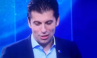 От Фейсбук на Виктор ДимчевВсъщност някой слуша ли какво ни