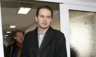 Депутатите от Демократична България Ивайло Мирчев и Атанас Атанасов поискаха