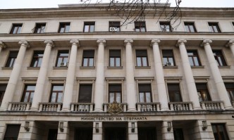 Бригаден генерал Валентин Цанков е запоздреният висш български офицер който