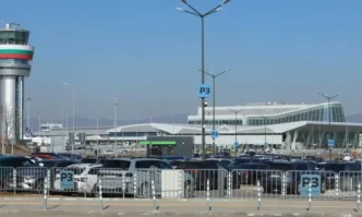 Президентът Румен Радев издаде указ с който наименува Летище София