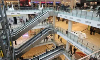 Евакуираха столичен мол