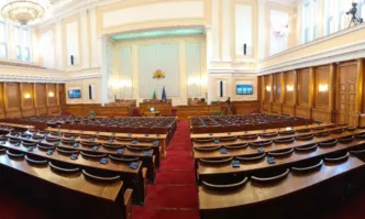 Депутатите продължават с обсъждането на Изборния кодекс