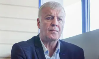 Президентът на Левски Наско Сираков призова президента на Българския футболен