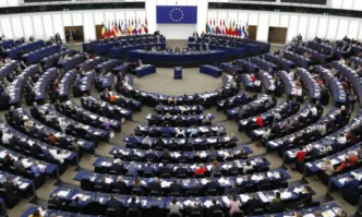 Лидерите на ЕС обсъждат по какъв начин да се справят