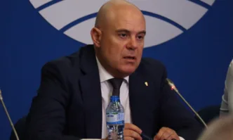 Поводът е предстоящото решение на Конституционния съд за Инспектората към