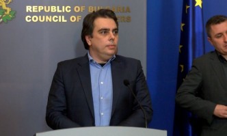 Мораториумът върху цените на тока парното и водата който изтича