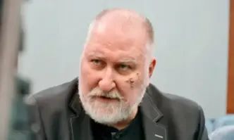 Тя ще се разцепи на една стара болшевишка левица