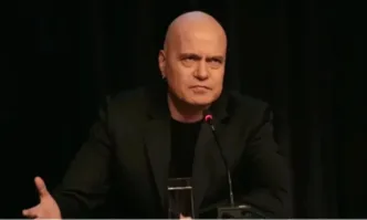 Тази година Слави Трифонов ще подаде своята имуществена декларация в