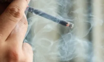 Световните здравни власти искат страните да увеличат т нар данъци за