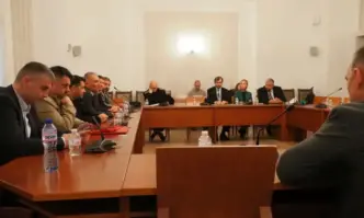 Комисията по отбрана отхвърли ветото на Радев за предоставяне на БТР-и на Украйна