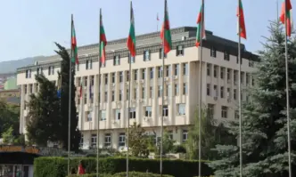 Очакват се вторични трусове Не всички телефони на хората в