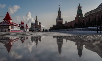 Все повече международни компании спират работа в Русия заради нахлуването