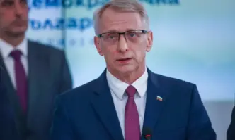 Премиерът в оставка Николай Денков реши да говори пред народа