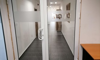 Той се закани че няма да напусне редакцията и ако