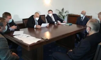 Костадин Ангелов и членове на НОЩ запознаха премиера с актуалната здравна обстановка