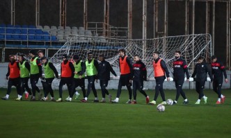 Футболните национали ще гласуват за президентските и парламентарните избори днес