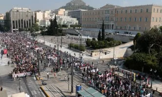 24-часова стачка блокира Атина