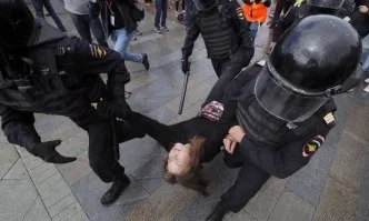 Над 800 души са били задържани на протеста в Москва, има много пострадали