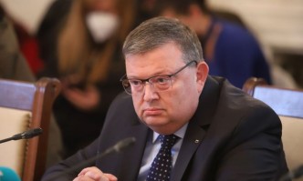 Цацаров проговори за оставката си и отнетия му допуск до класифицирана информация: Евтин пиар на управляващите (ОБНОВЕНА)