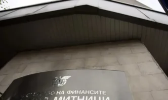 Гълъб Донев освободи Пламен Павлов от поста зам.-директор на Агенция Митници