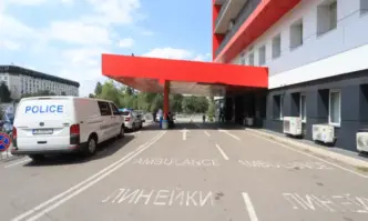 Жената ранена при стрелбата срещу Алексей Петров ще бъде оперирана