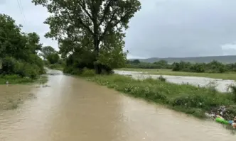 Изпускането на язовир Огоста края Монтана е спряло защото в