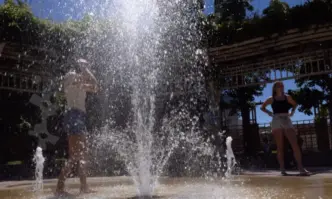 Жълт код за опасно високи температури издаде НИМХ за петък