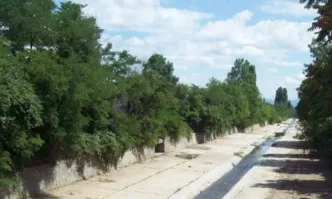 Почистват над 100 км речни корита в София