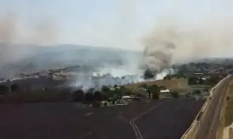 Пожар в близост до жп линията София – Пловдив