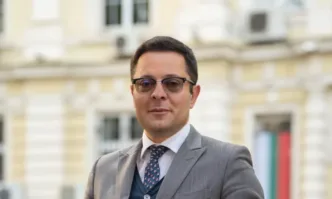 На истината отговарят и твърденията за договора на Лена Бориславова