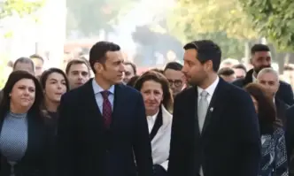 От Фейсбук профила на журналистката Соня КолтуклиеваТ’ва момче или гледа