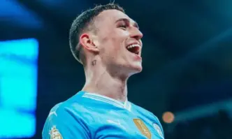 Фоудън с хеттрик за 4 1 Холанд и Де Бройне гледат