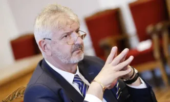 Лъчезар Иванов: Ще търсим баланса дали и с колко да се увеличи потребителската такса при личния лекар