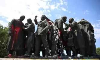 Фигурите на Паметника на съветската армия ще бъдат демонтирани до